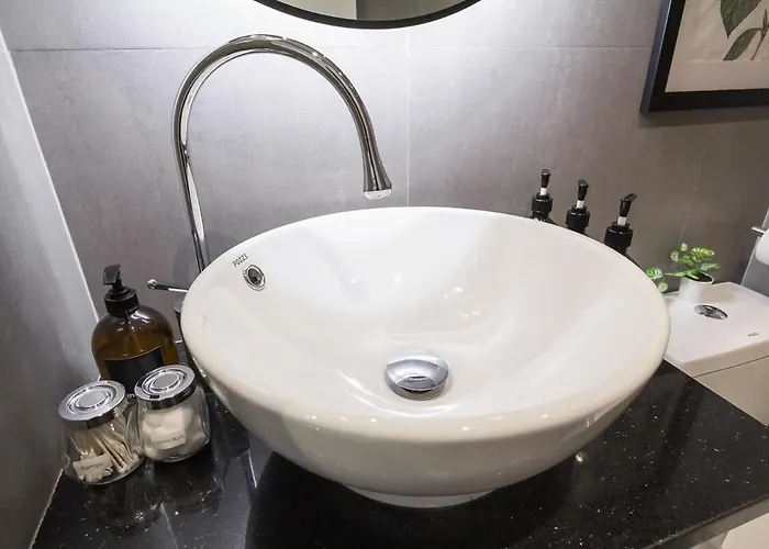 New! Beautiful Studio In Greenbelt Makati * Manila